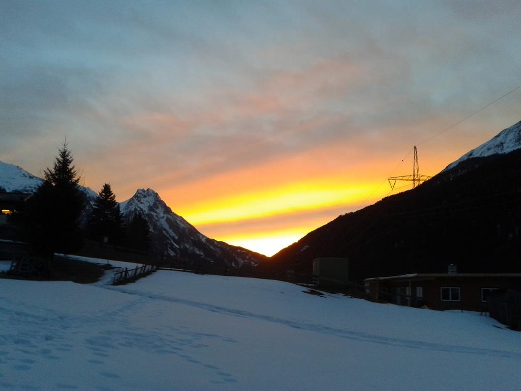 Haus Mattle Daire Pettneu am Arlberg Dış mekan fotoğraf